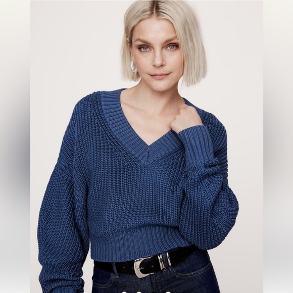Banana Republic Organic Cotton Cropped Sweater Blue Small NWT